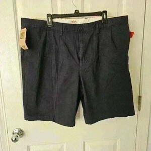 Dockers NWT The Perfect Short Pleated Dark Blue Size 42